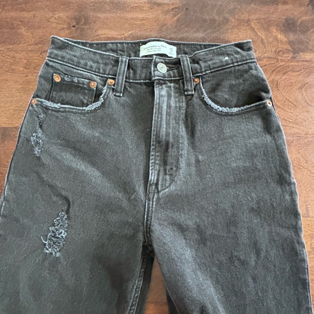 Abercrombie 0 / 25 90s Straight Ultra High Rise Black Denim Jeans Grunge Ripped
